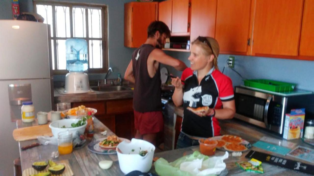 Tortuga Hostel Topolobampo Екстериор снимка