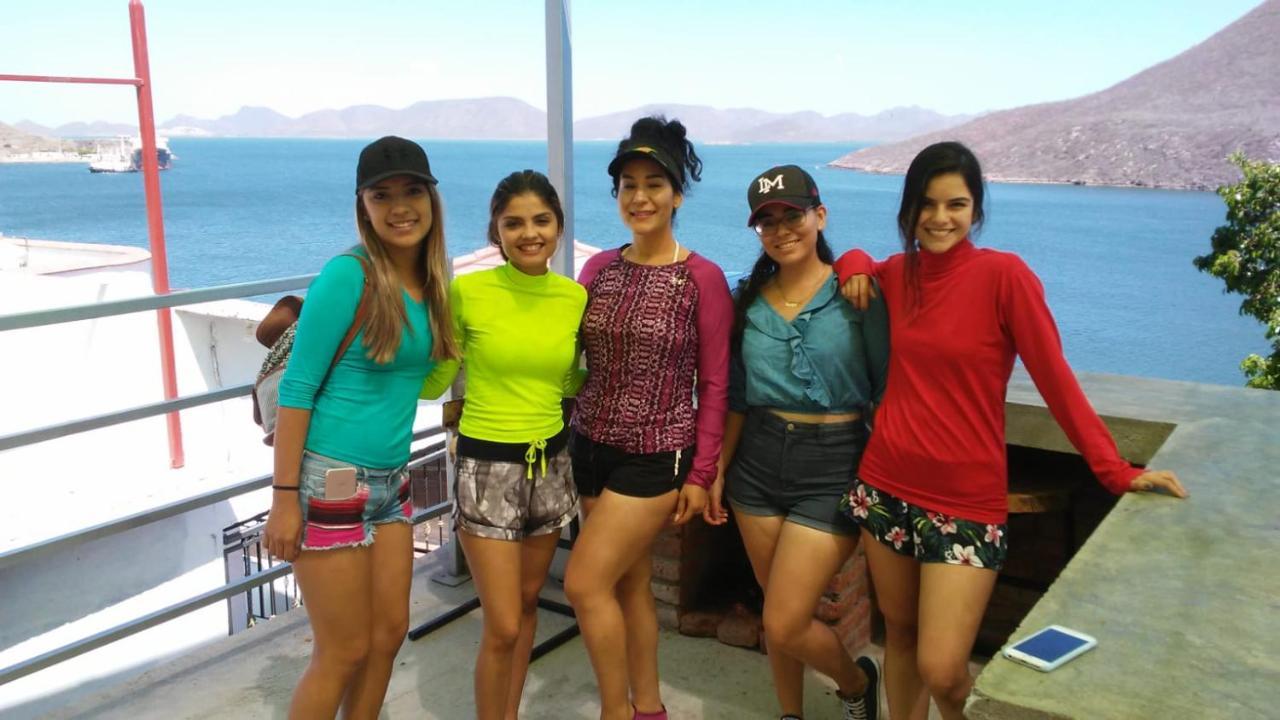 Tortuga Hostel Topolobampo Екстериор снимка