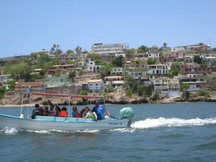 Tortuga Hostel Topolobampo Екстериор снимка