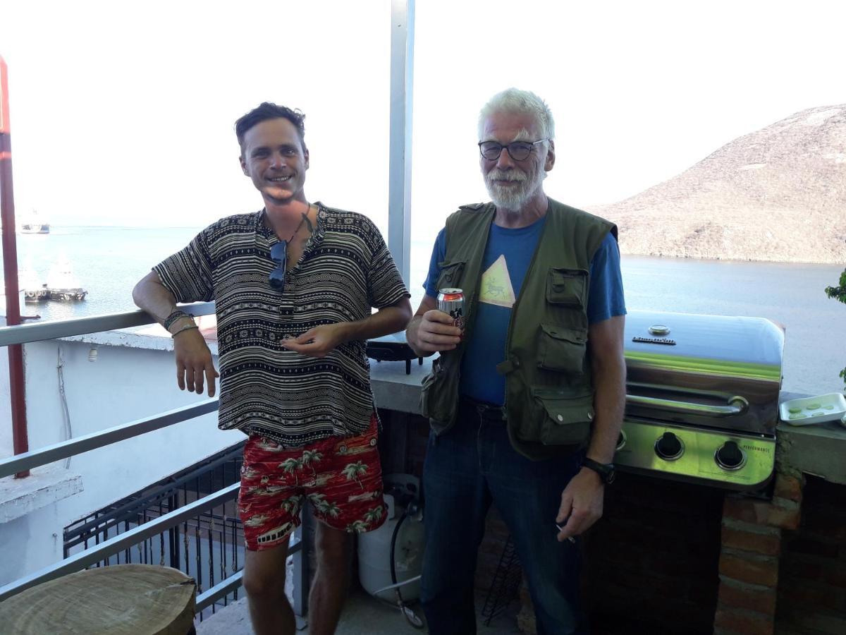 Tortuga Hostel Topolobampo Екстериор снимка